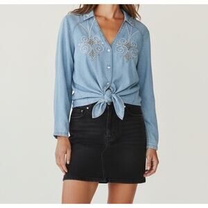 Monique Fashions Denim Shirt Womens 10 Blue Chambray Western Studded Embellished